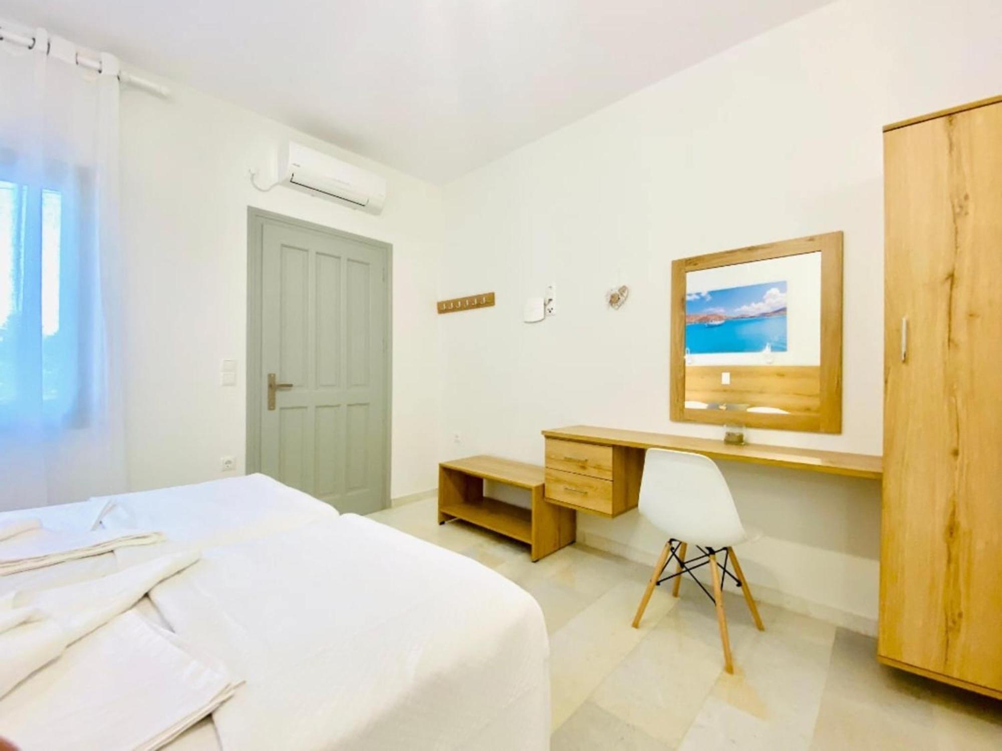 Heart Of Paros Apartments Exterior photo