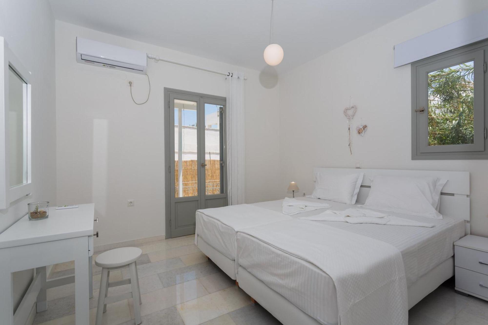 Heart Of Paros Apartments Exterior photo