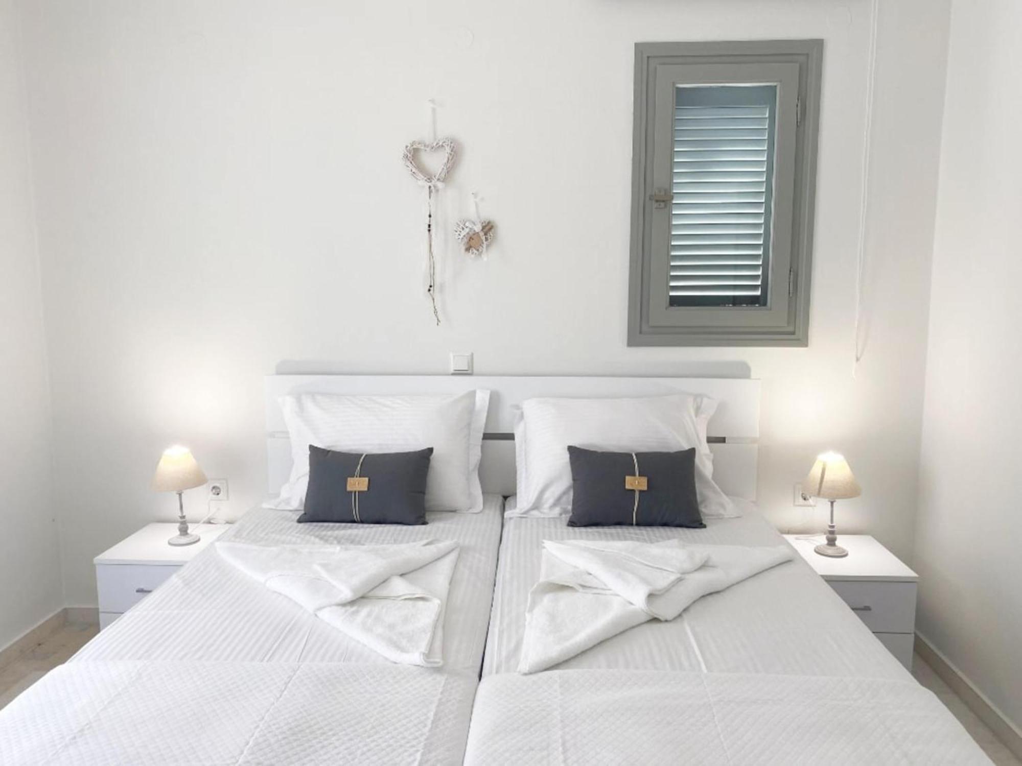 Heart Of Paros Apartments Exterior photo