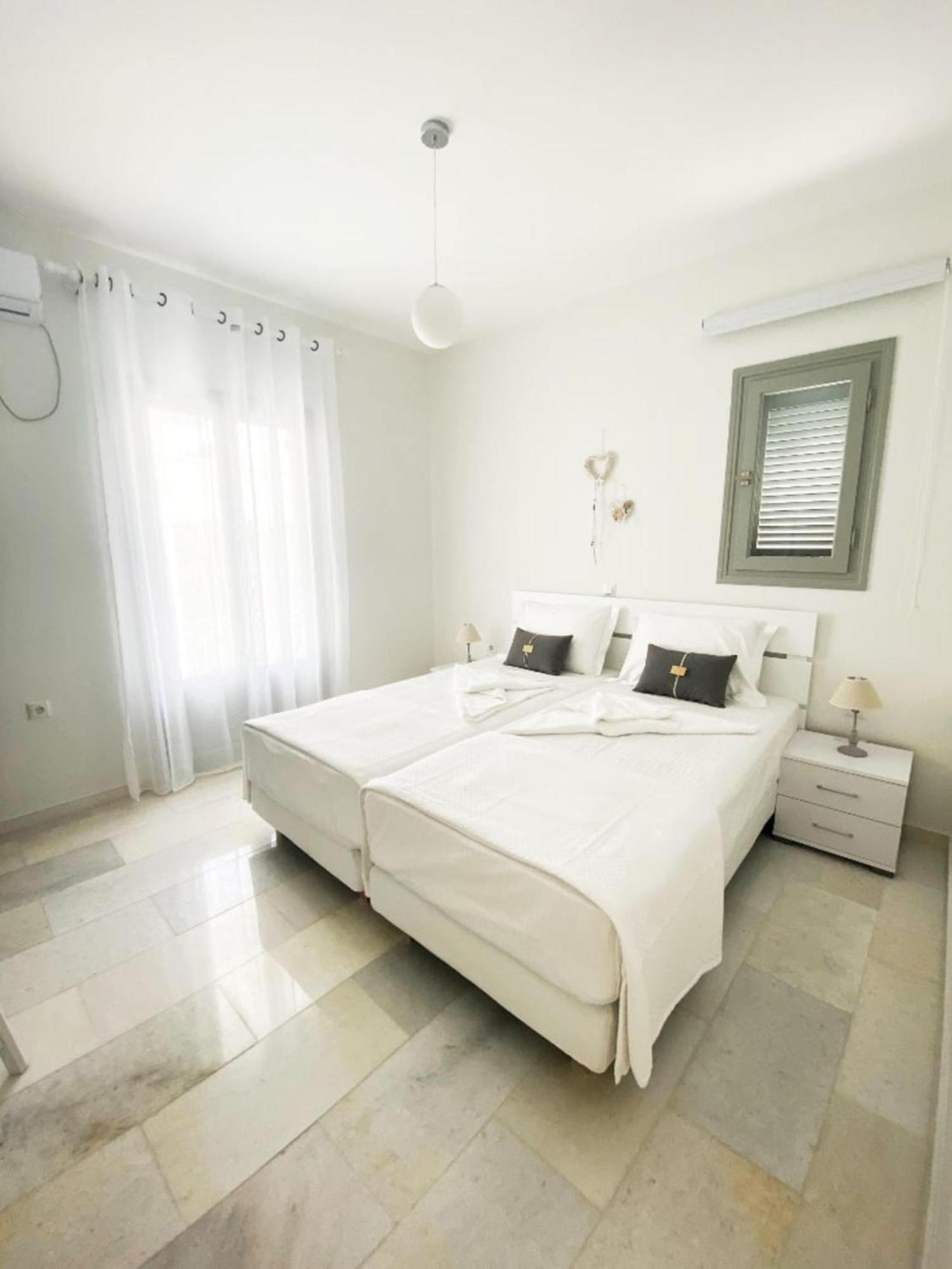 Heart Of Paros Apartments Exterior photo