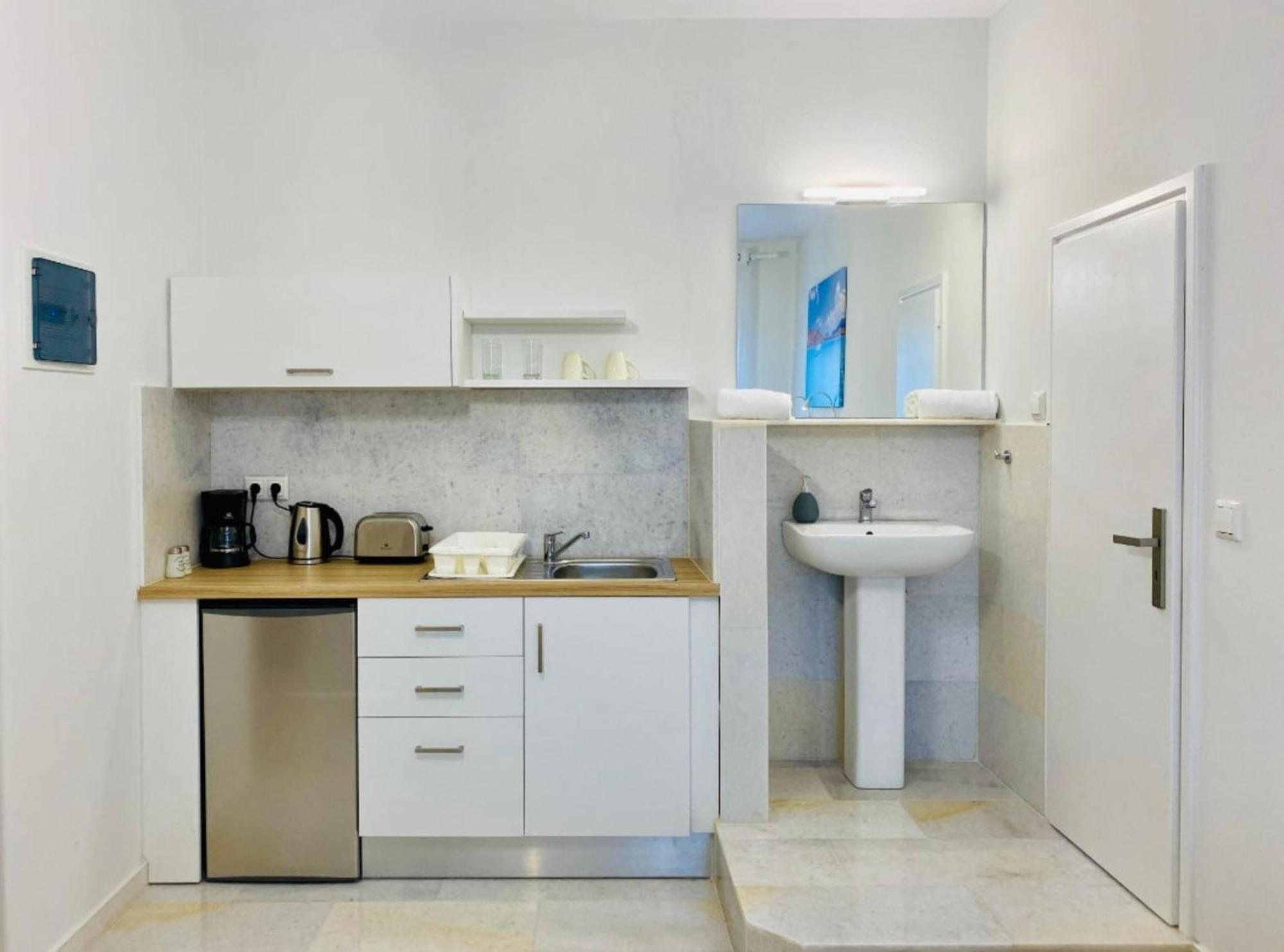 Heart Of Paros Apartments Exterior photo