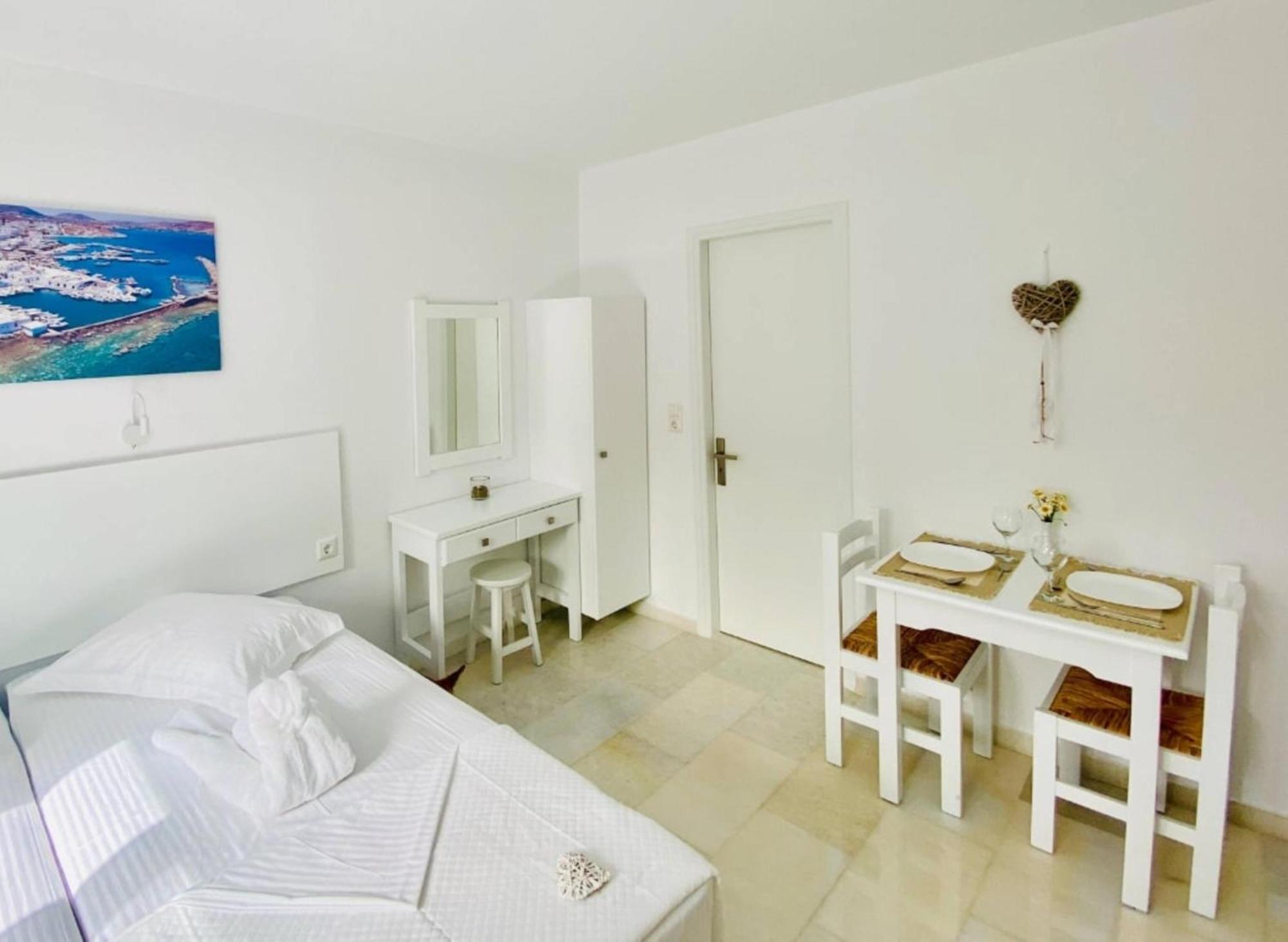 Heart Of Paros Apartments Exterior photo