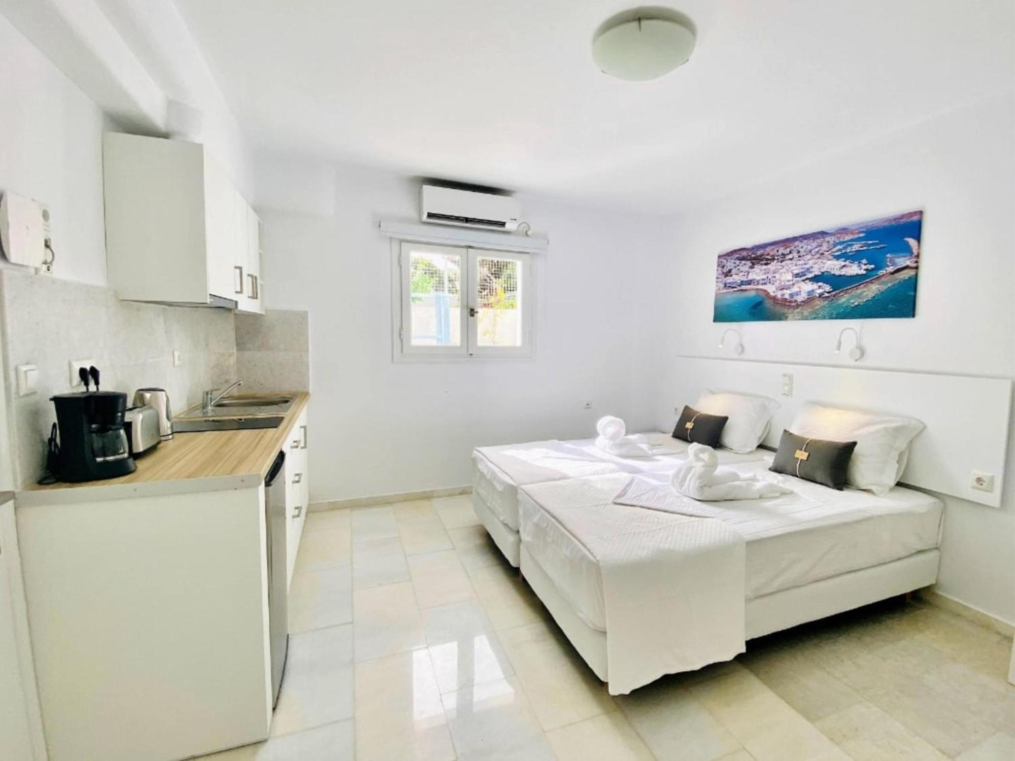 Heart Of Paros Apartments Exterior photo